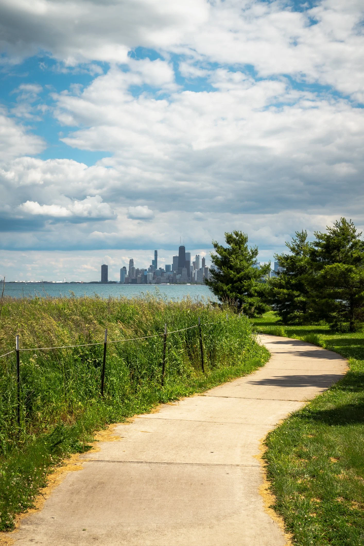 Walking path overlooking the Chicago skyline along Lake Michigan