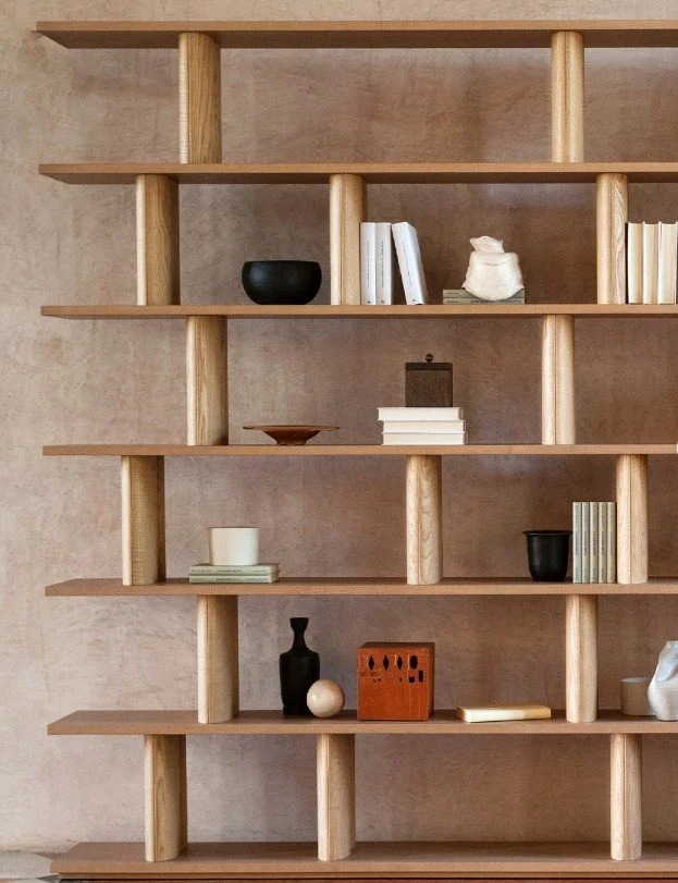 Pages bookshelf Potocco.jpg