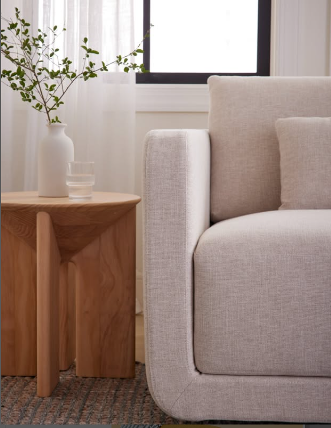 Benchmade Eva Detail shot.png