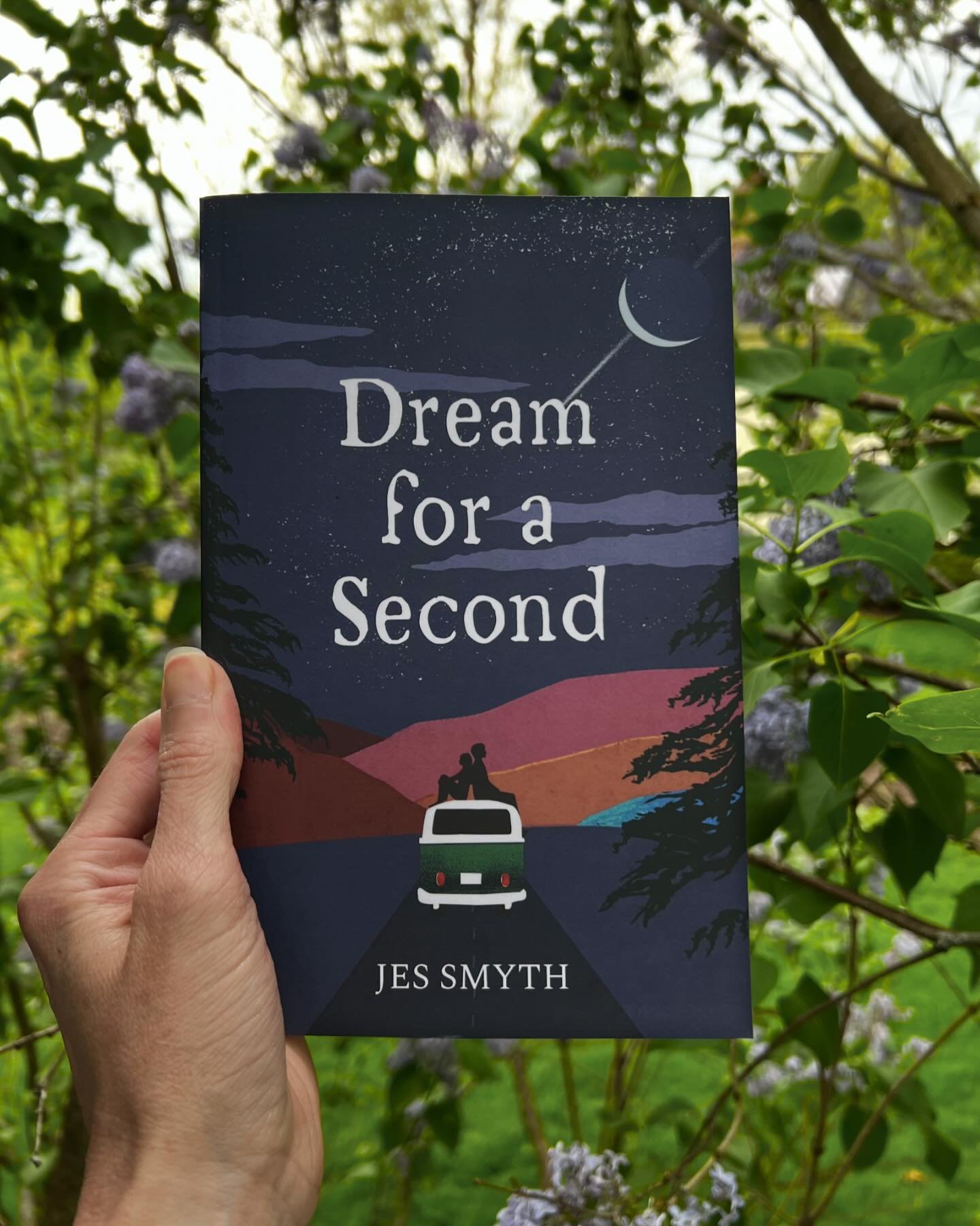 4 DAYS! &ldquo;Dream for a Second is an essential exploration of learning to live with grief and discovering how to love again despite it. Be prepared to devour this story!&rdquo;

What to expect on the menu come May 7th:
🚙 Road-Tripping Strangers
?