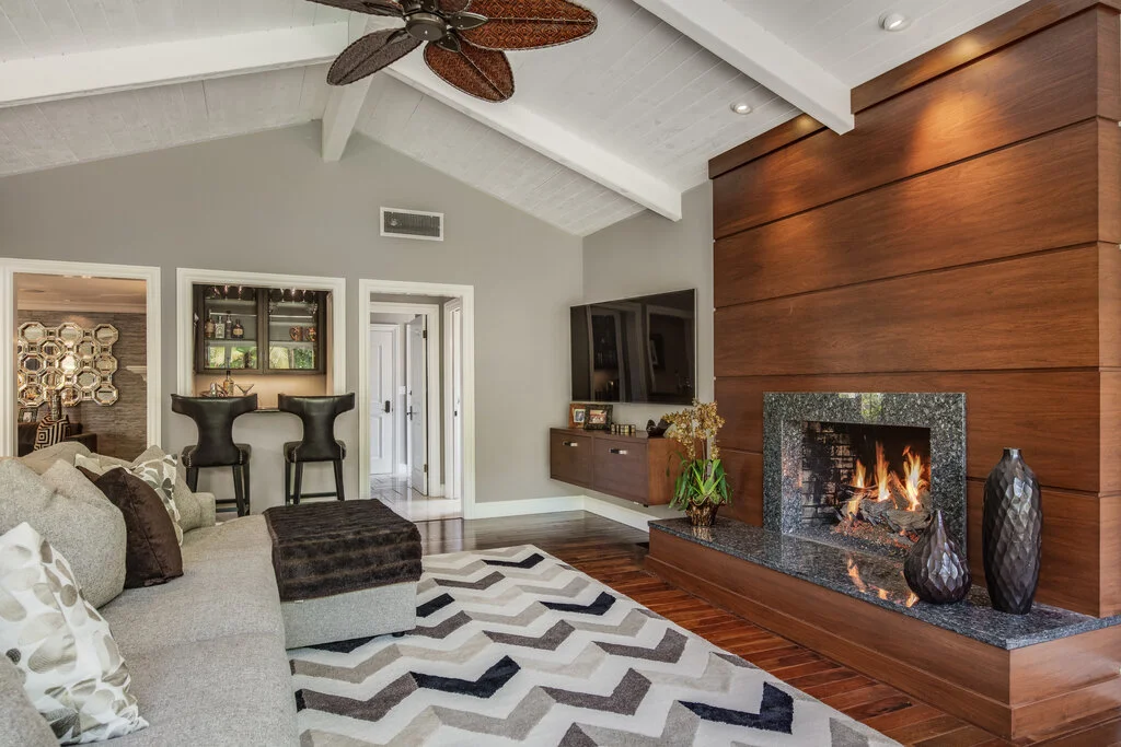 037_Family Room .jpg