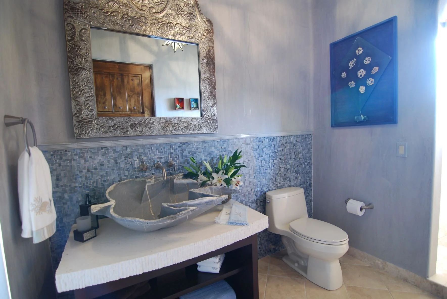 cabo bathroom.jpg