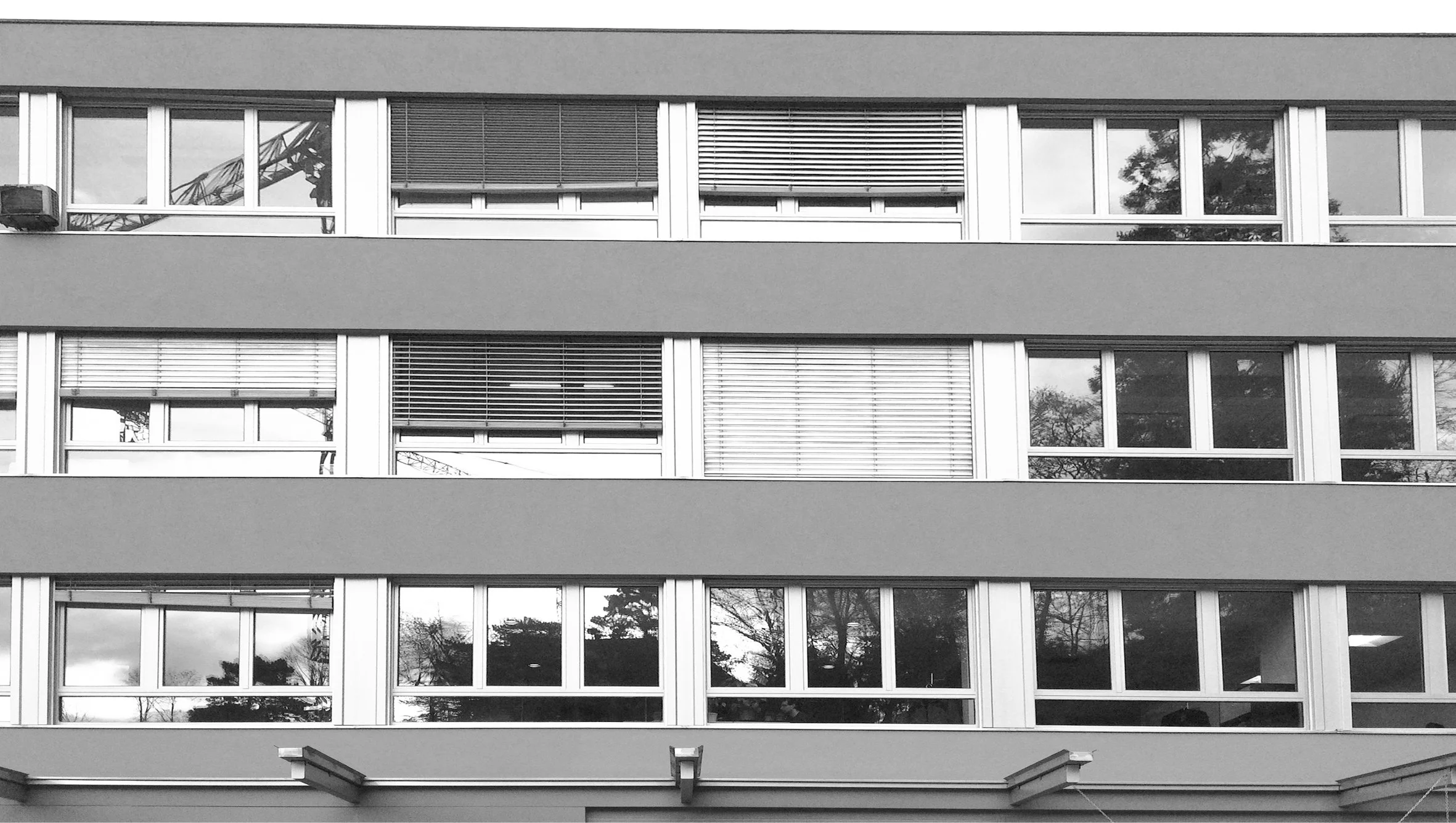 Changement des menuiseries extérieures et rafraîchissement des façades