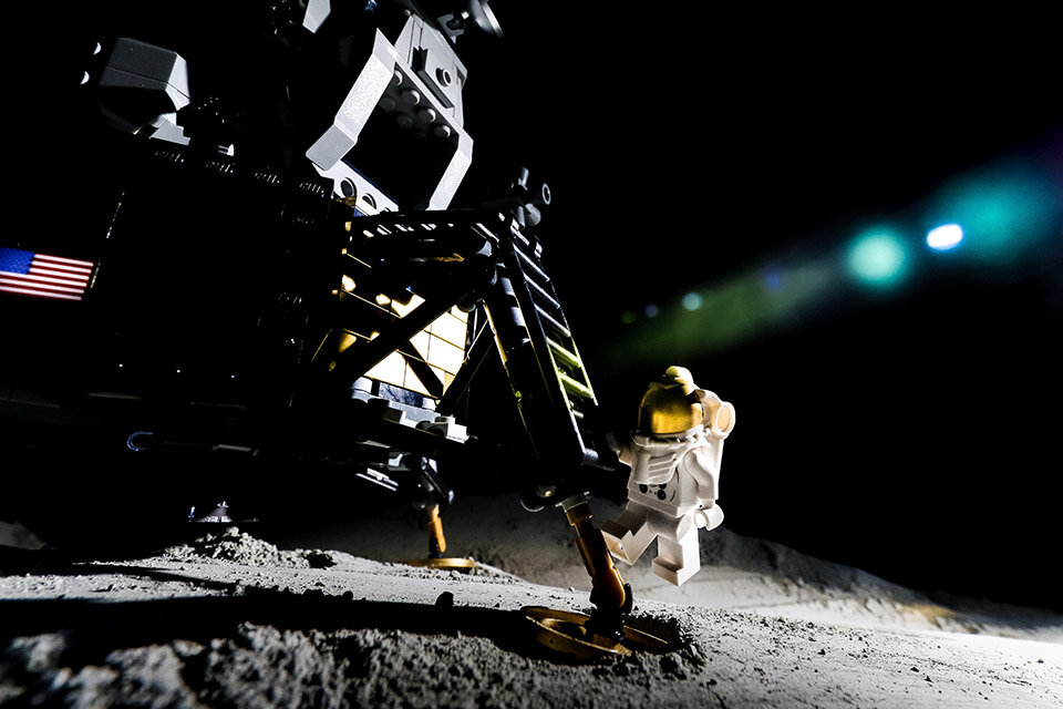HUEHUGHES-MOON5.jpg