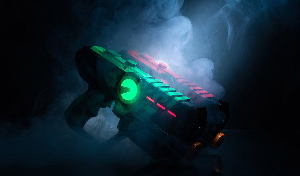 HUEHUGHES-2GUNS.jpg