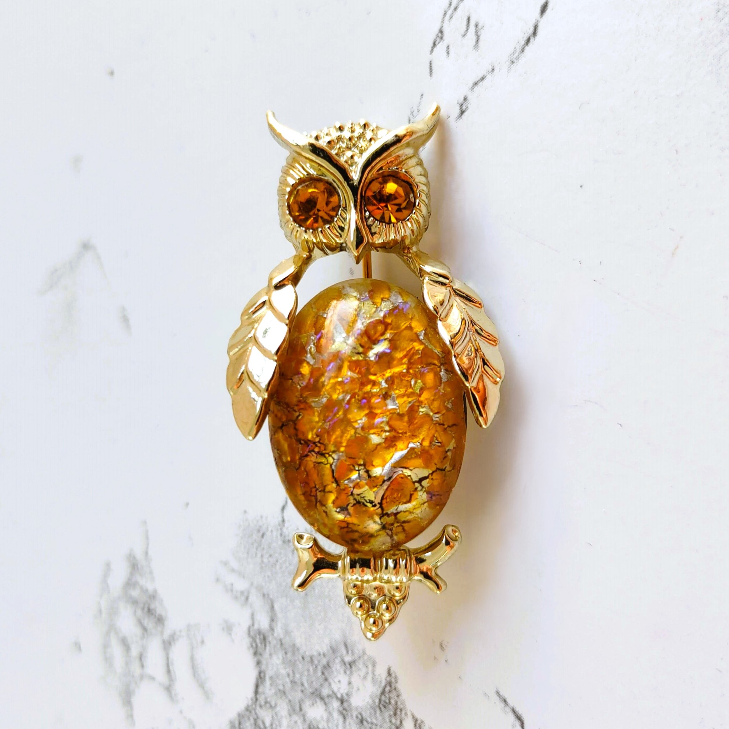 Vintage Gold-Tone Owl Brooch with Sparkling Orange Rhinestones