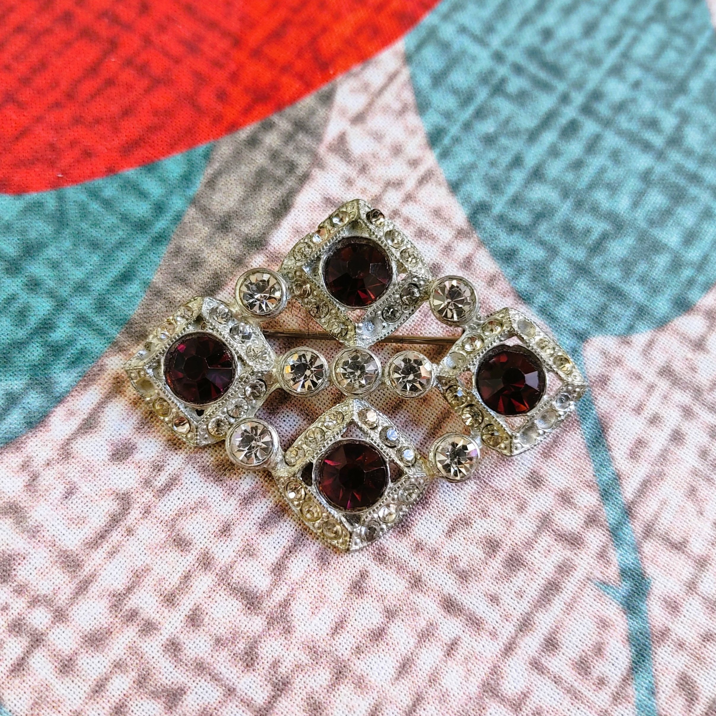 1940s Pot Metal Art Deco Brooch Silver tone with Purple and Clear Rhinestones