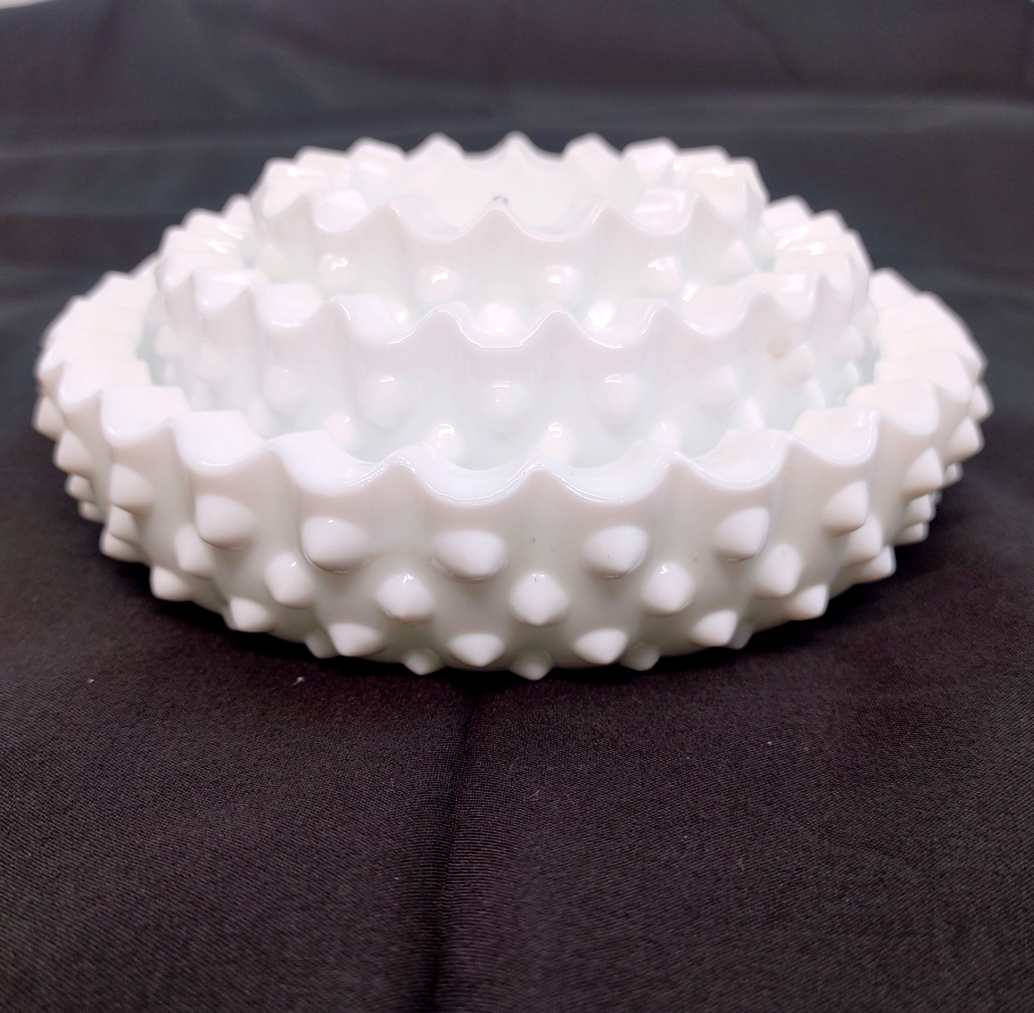 Vintage Fenton White Milk Glass Hobnail Nesting Ashtrays - Set of 3