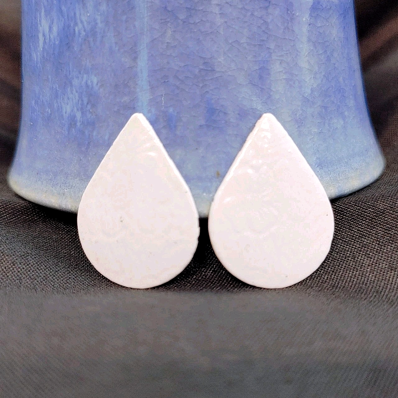 Vintage Textured White Enamel Teardrop Clip On Earrings