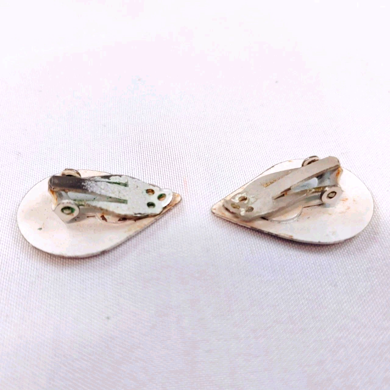 Vintage Textured White Enamel Teardrop Clip On Earrings