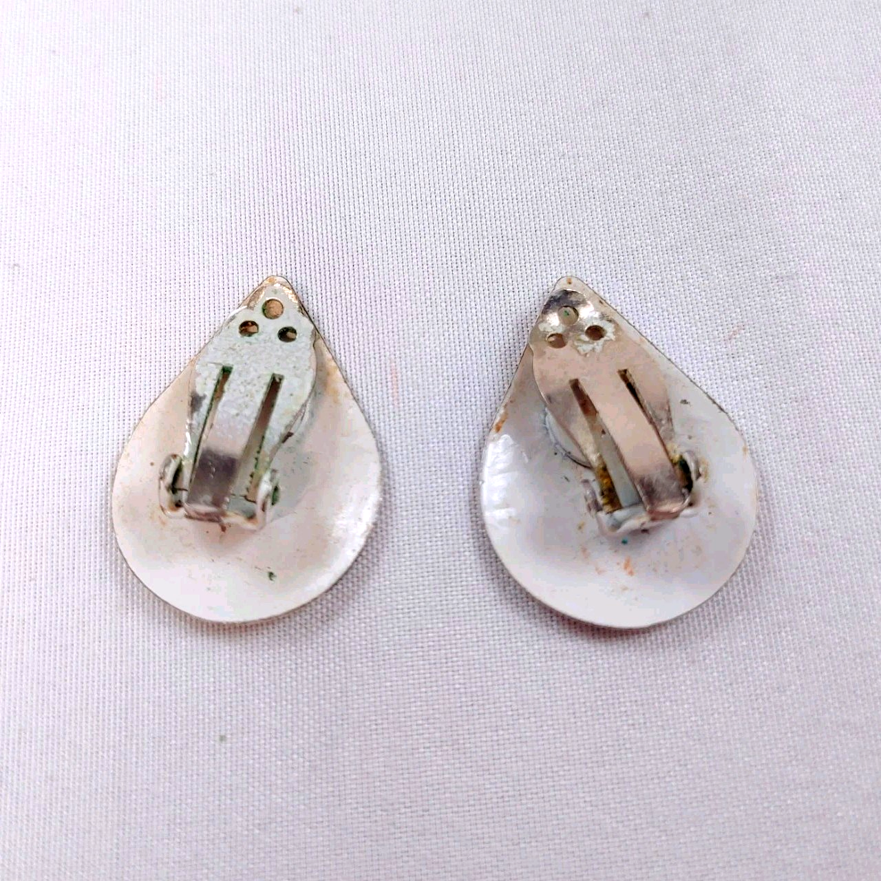 Vintage Textured White Enamel Teardrop Clip On Earrings