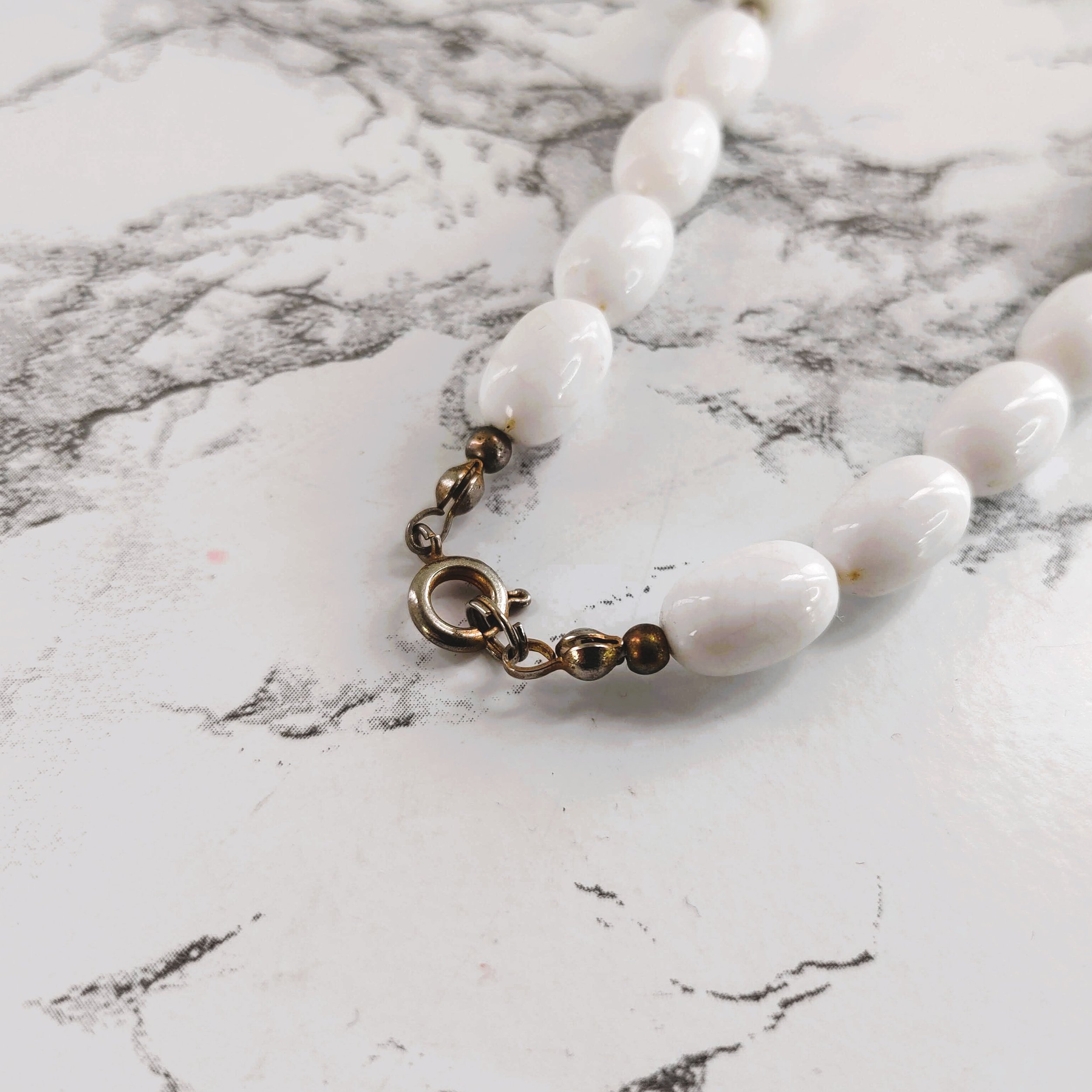 Vintage Elegant White Beaded Necklace 24 Inch