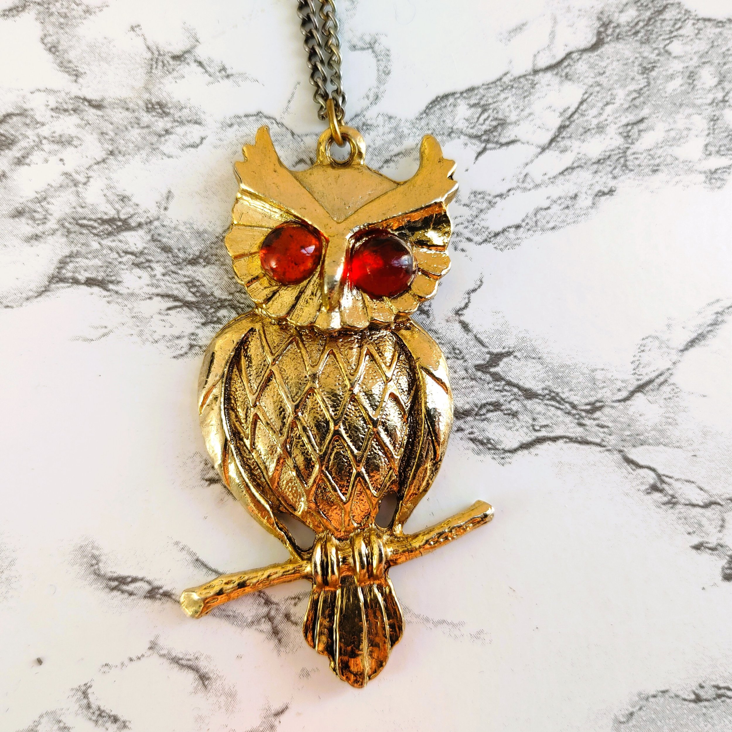 Vintage Gold-Tone Owl Necklace with Fiery Red Eyes