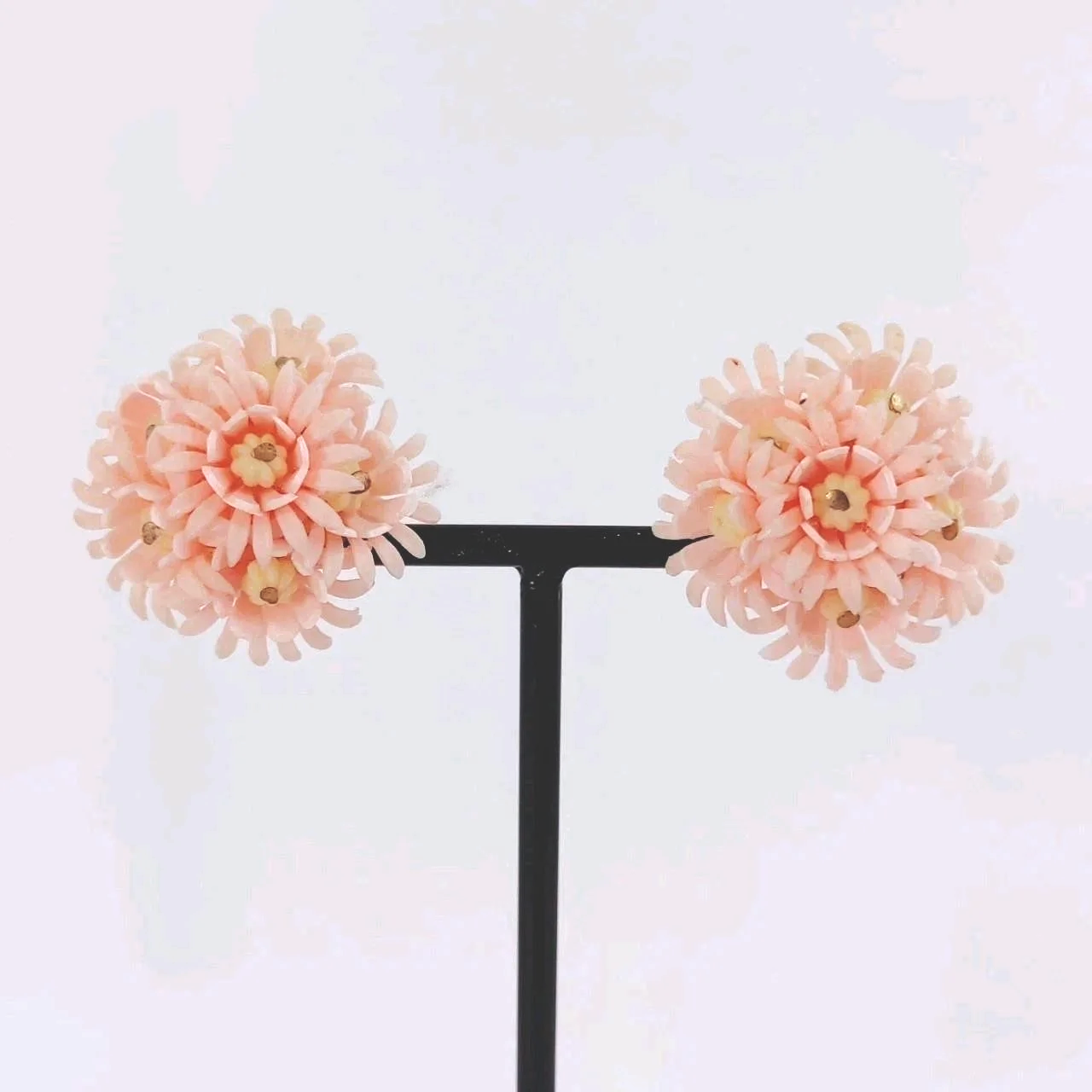 Vintage 1960s Pink Plastic Flower Cluster Clip On Earrings Hong Kong Retro