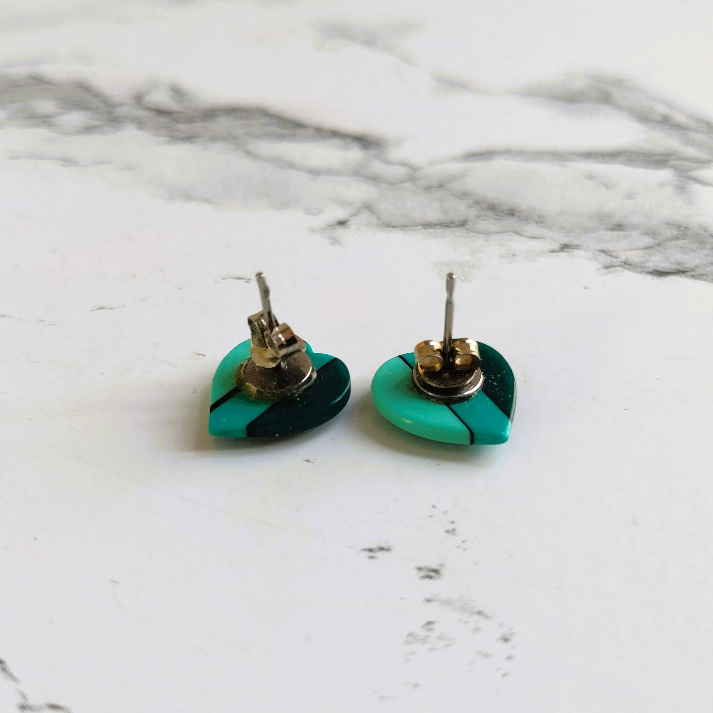 Vintage 1980s Green Striped Heart Earrings