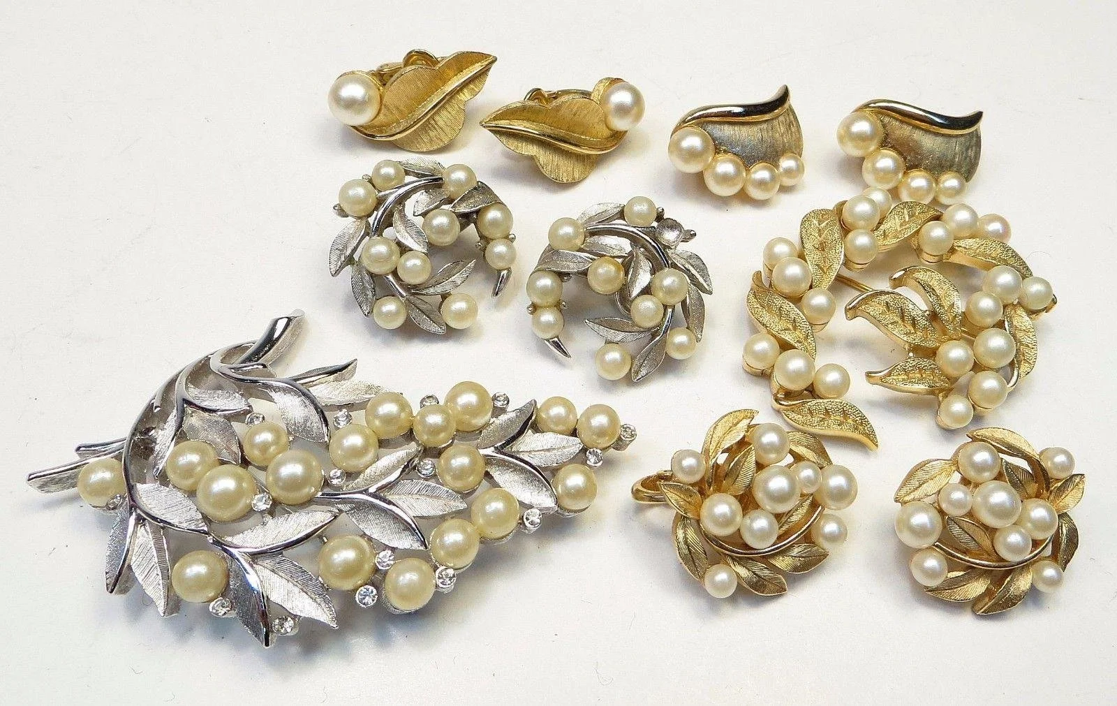 Trifari Mid Century Style Jewelry Vintage Crown Trifari Bent