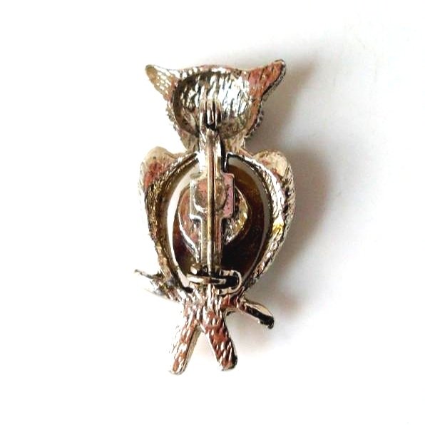 Vintage Brown Tan and Gold-tone Owl Brooch with Detailed Feathers