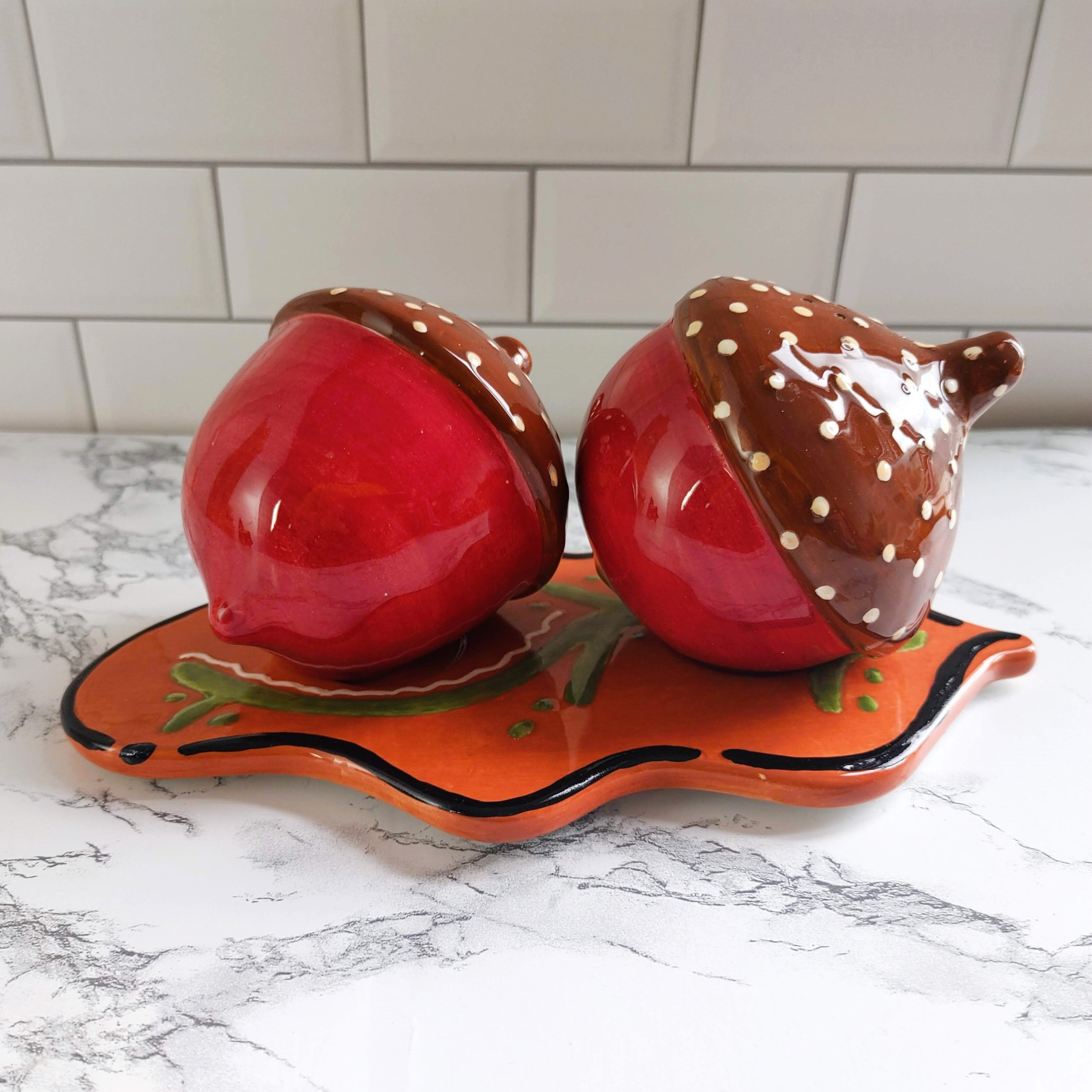 Vintage Harrah's Acorn Salt and Pepper Shakers