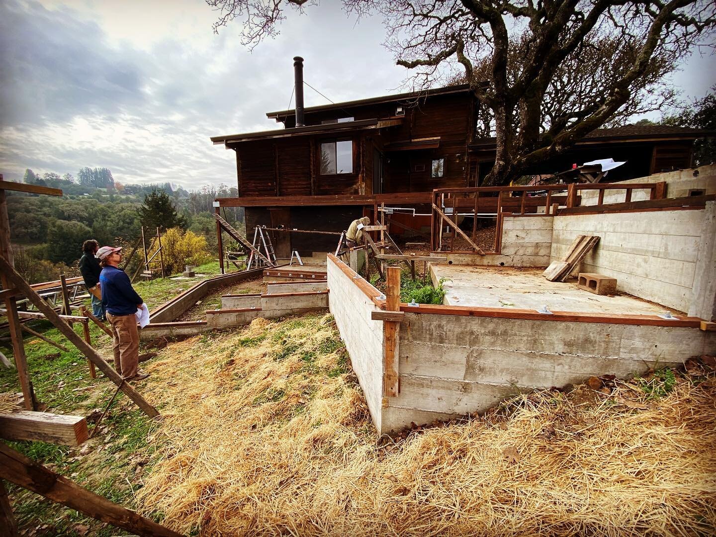 Enjoying the view during a site visit to check in on construction for this multi-level deck project.
#larslangbergarchitects #larsarchitects #californiaarchitect #sonomacountyarchitect #winecountryliving