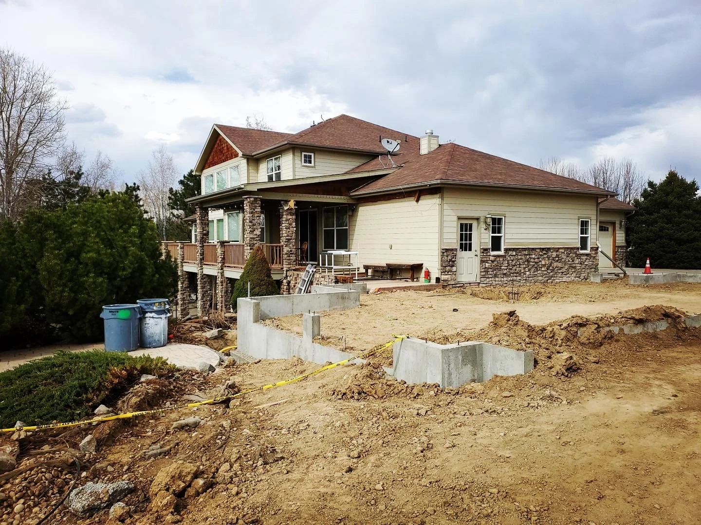 Breaking ground and moving forward on the new bath and covered pool enclosure at a residential project site in Erie, CO. Check out the progress in these site photos.
#larslangbergarchitects #larsarchitects #coloradoarchitect #newconstruction #barnbui
