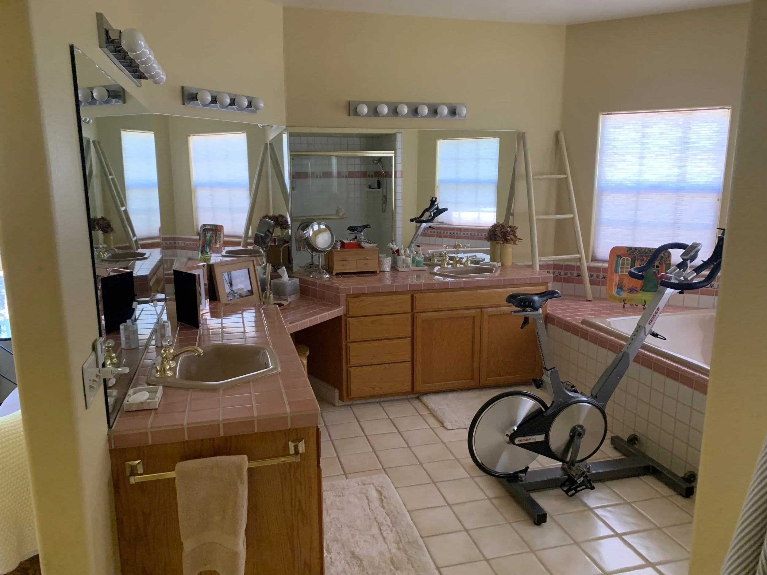 06 master bath 2.jpg