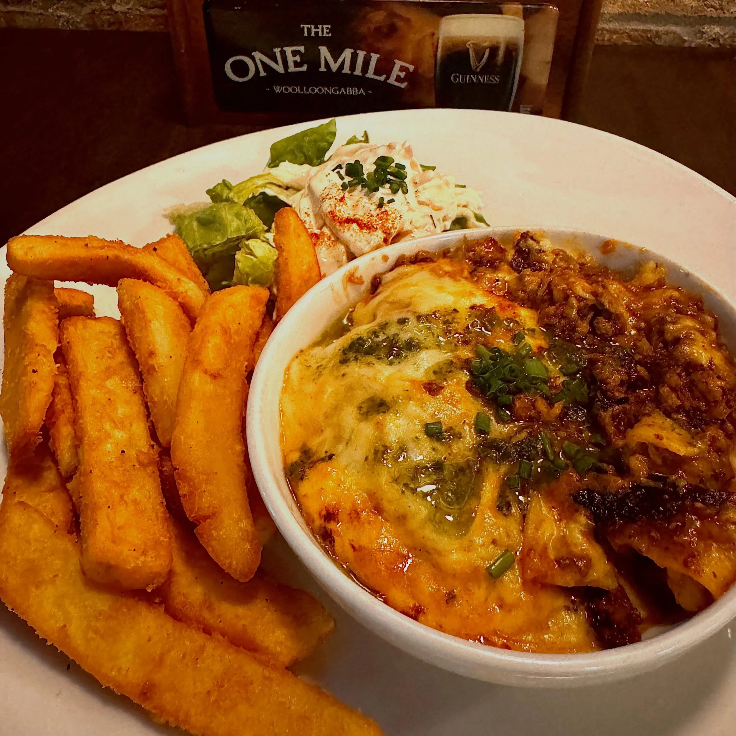 What&rsquo;s on this week! 
Wednesday Trivia 🥇 
Thursday night Special - Housemade Lasagne from 5pm 
Friday knock offs 🍻 
Saturday Irish breakfast + Essendon vs Brisbane Lions 12:35 &bull; Roosters vs Broncos 7:35pm 🏉 
Sunday Roast Loin of Pork fr