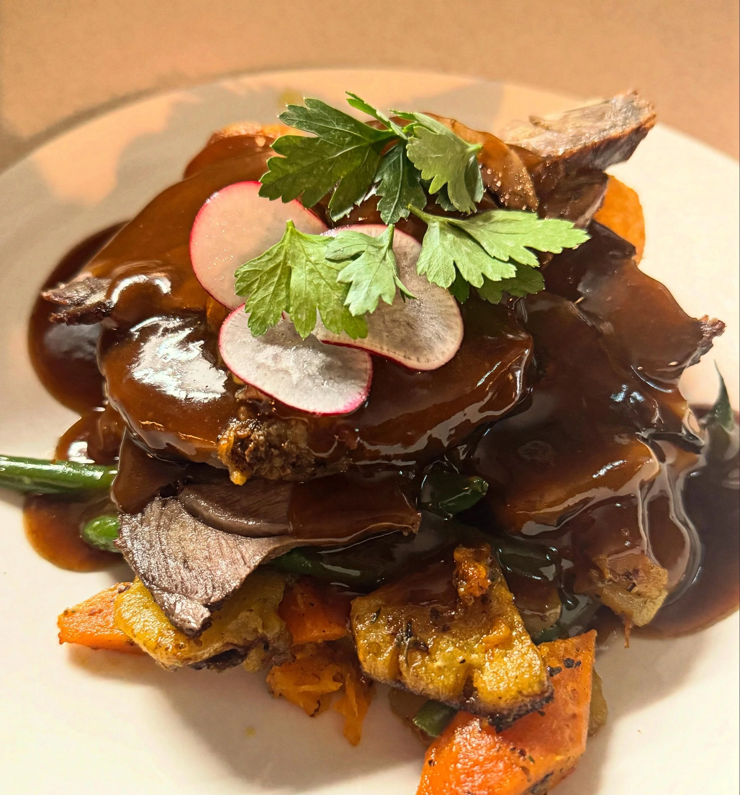 Roast Lef of Lamb this Sunday + watch Giants take on Lions, 12:30pm 🦁