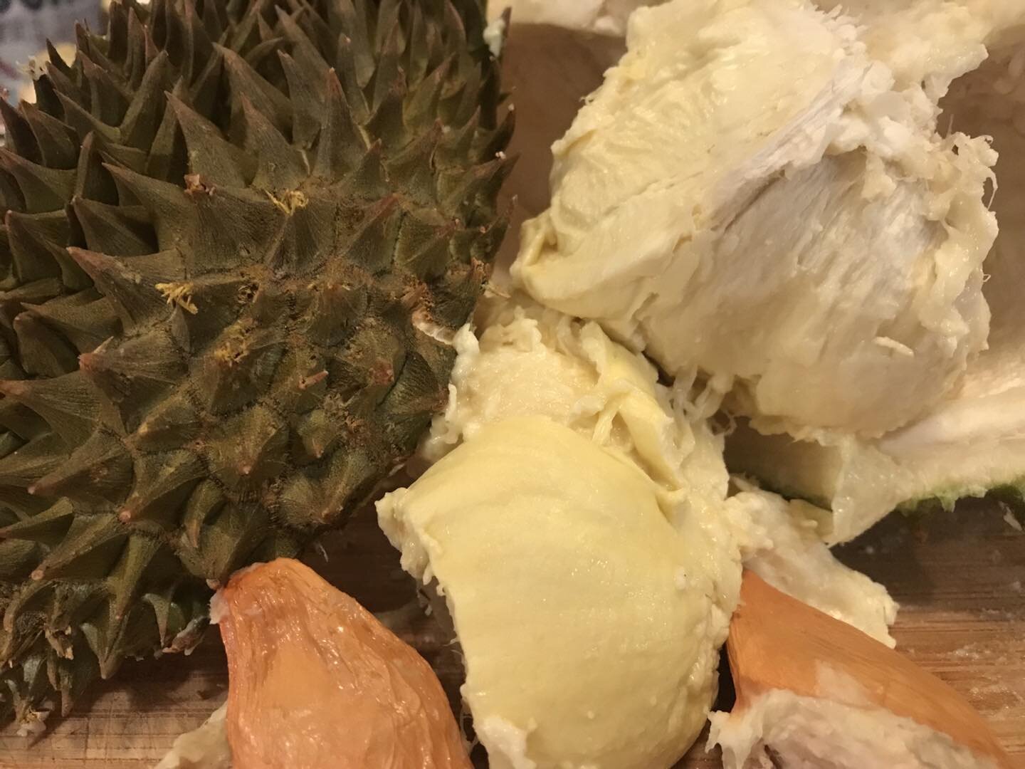 Remembering my first  Lunar New Year when living in Singapore... Durian was the king, the King of fruits, of course!!! Celebrating today, as it is New Year's Eve, with Jessica, Keita and  King... Durian! Gung Hay Fat Choi/Kung Hei Fa Cai!