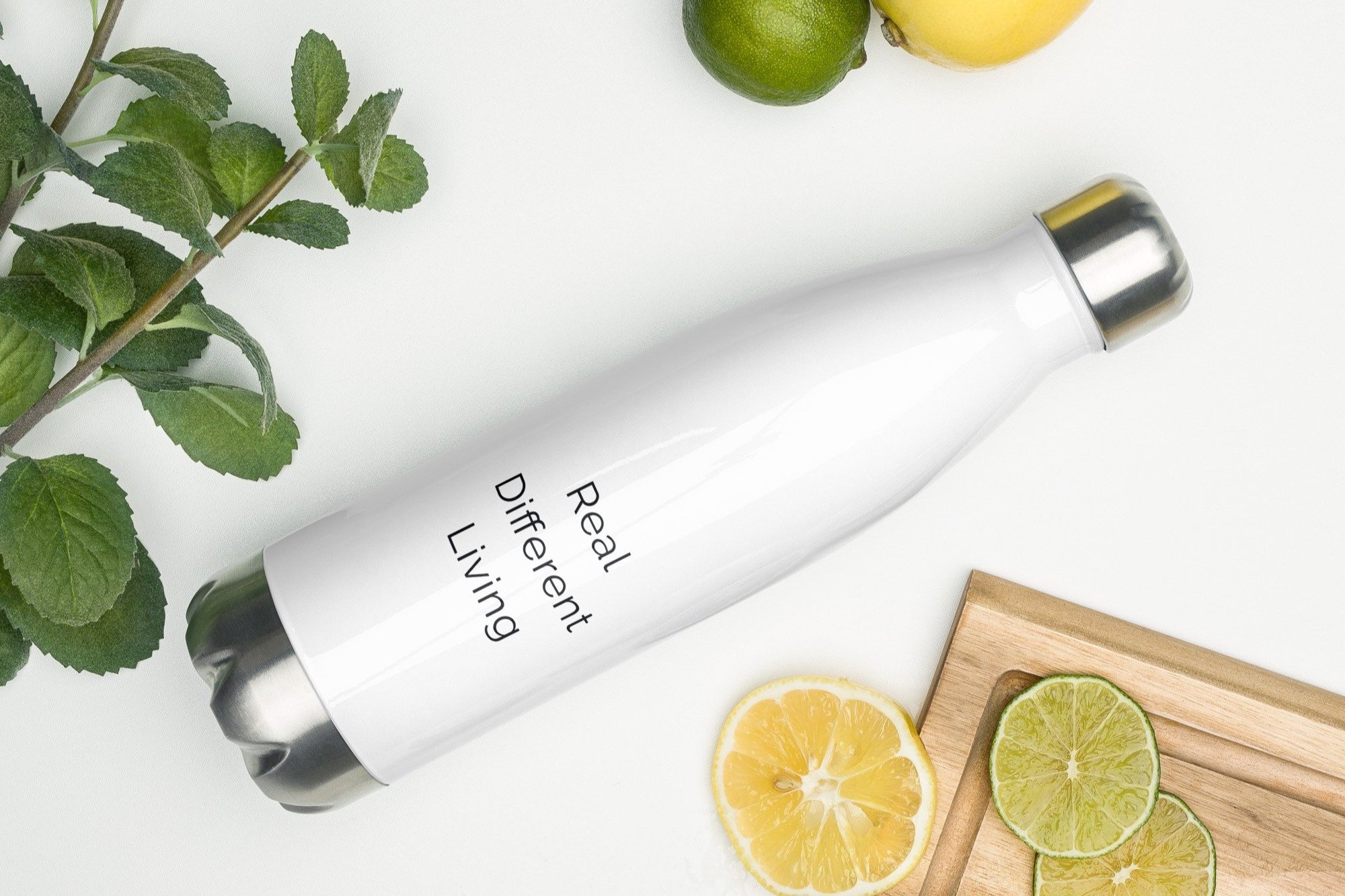 Sustainable bottles and cups that make life easier
