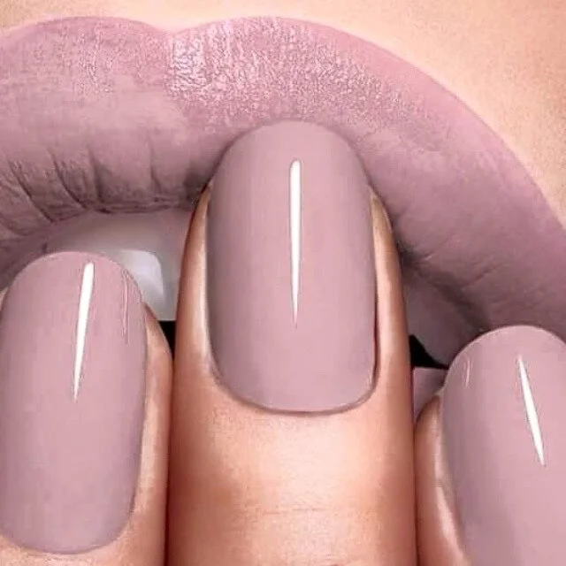 UNCOVERED MATTE LIP-GLOSS.jpg