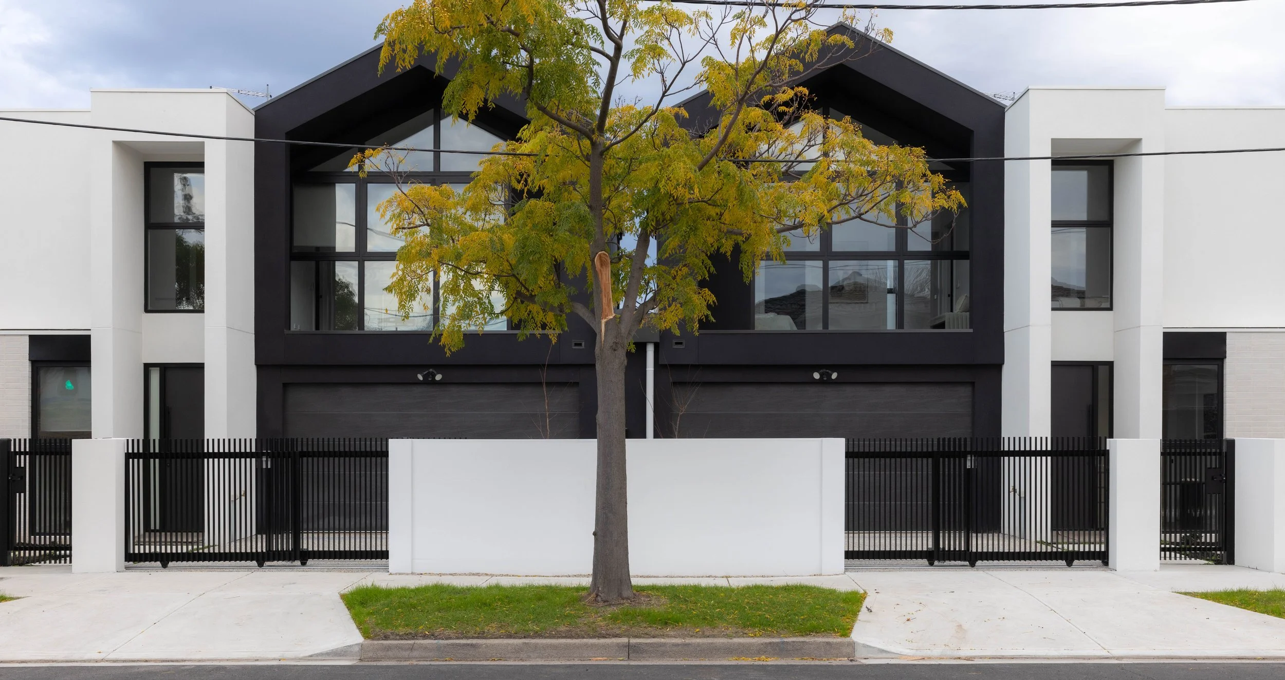 Architect conducting a feasibility site assessment for a Melbourne renovation project