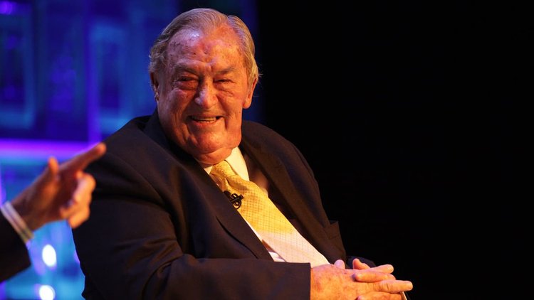 Richard Leakey, Fossil Hunter and Conservationist