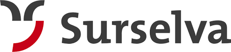 Surselva Logo, weißer Hintergrund, schwarzer und roter Text