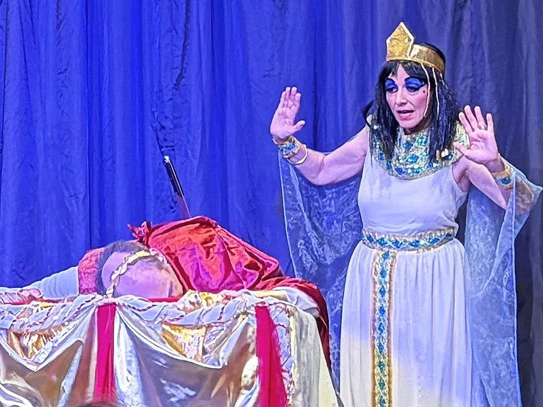 Cleopatra%26JC.jpg
