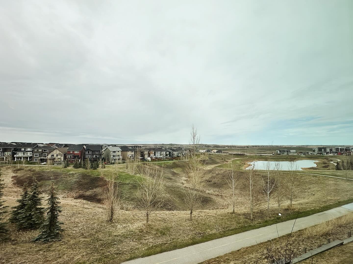 It is a week of amazing views!

This wide view is like an extended backyard and so much more.

Preparing this unit in Nolan Hill for sale, offering my expert home staging advice.

Three bedrooms, developed basement and two laundry rooms! Excellent

L