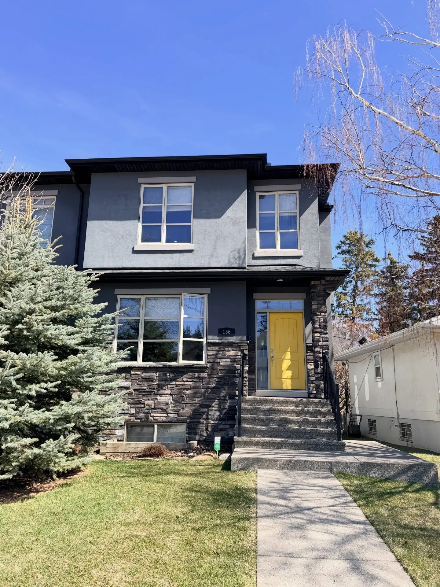 This beautiful infill is getting ready to list. A total of 4 bedrooms, large living space and so much natural light with all the window on the side of the home

Great home staging consultation guiding these sellers through the process of preparing fo