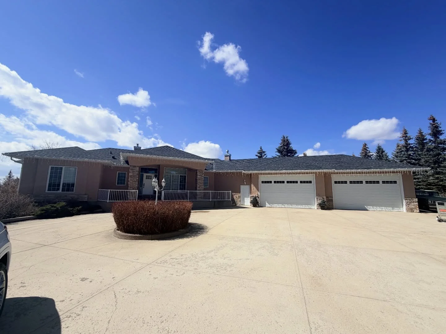 This amazing property on Blazer Estates is coming to the market soon

Prepared this acreage for sale this afternoon. Lots of room to run, watch the deer walk by, in your own private corner of the world

Home Staging Consultation complete ✅ so these c