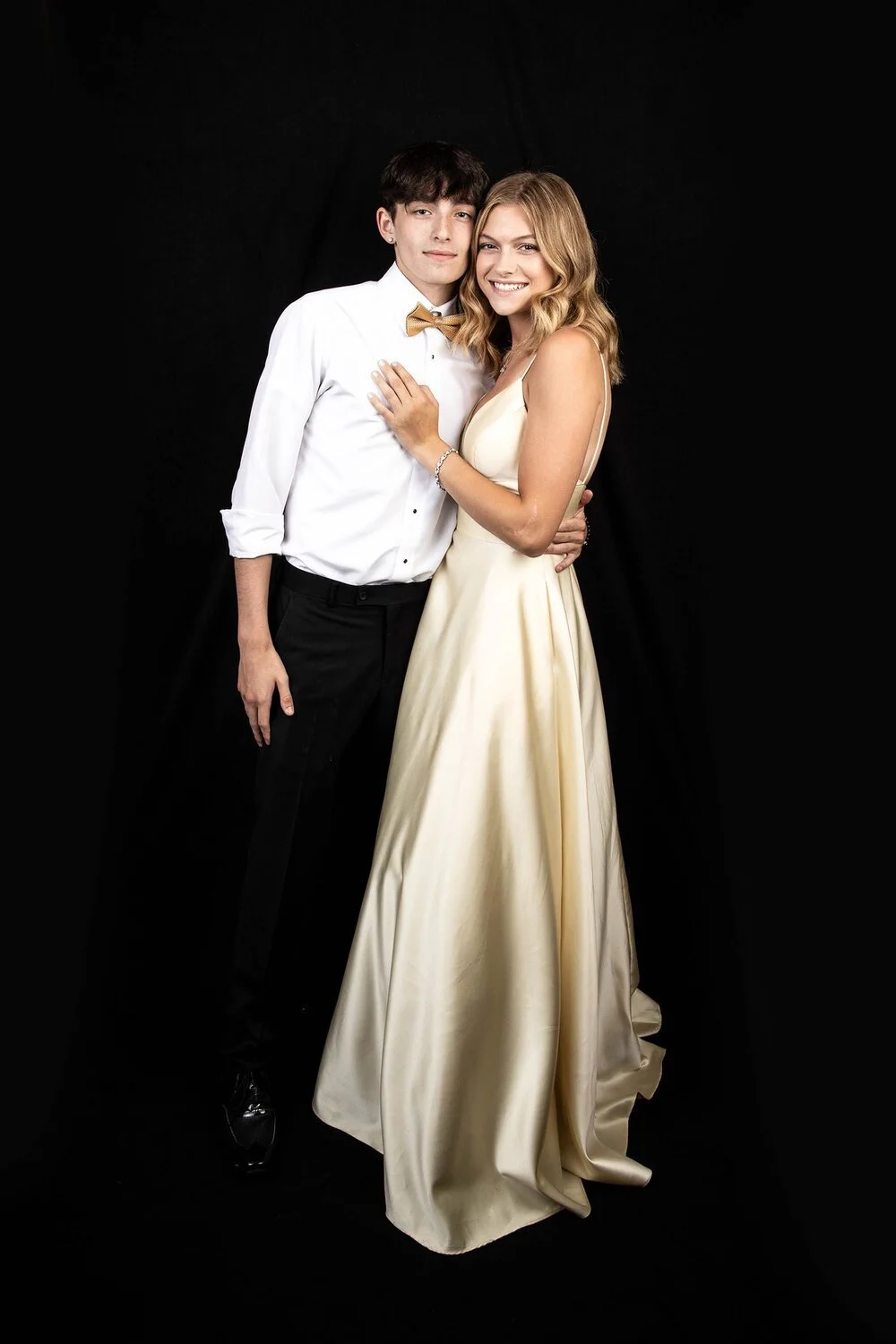 HHS2020PromPortraits-5-10b.jpeg