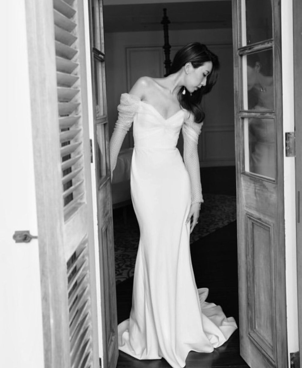 A perfect blend of classic and modern. Pre-wedding moments with the Gramercy gown from @newhite_bridal photography by @jennytong_photography 

Off the shoulder, diamond tulle, boned bodice and gorgeous fitted crepe skirt. Add this to your must try li