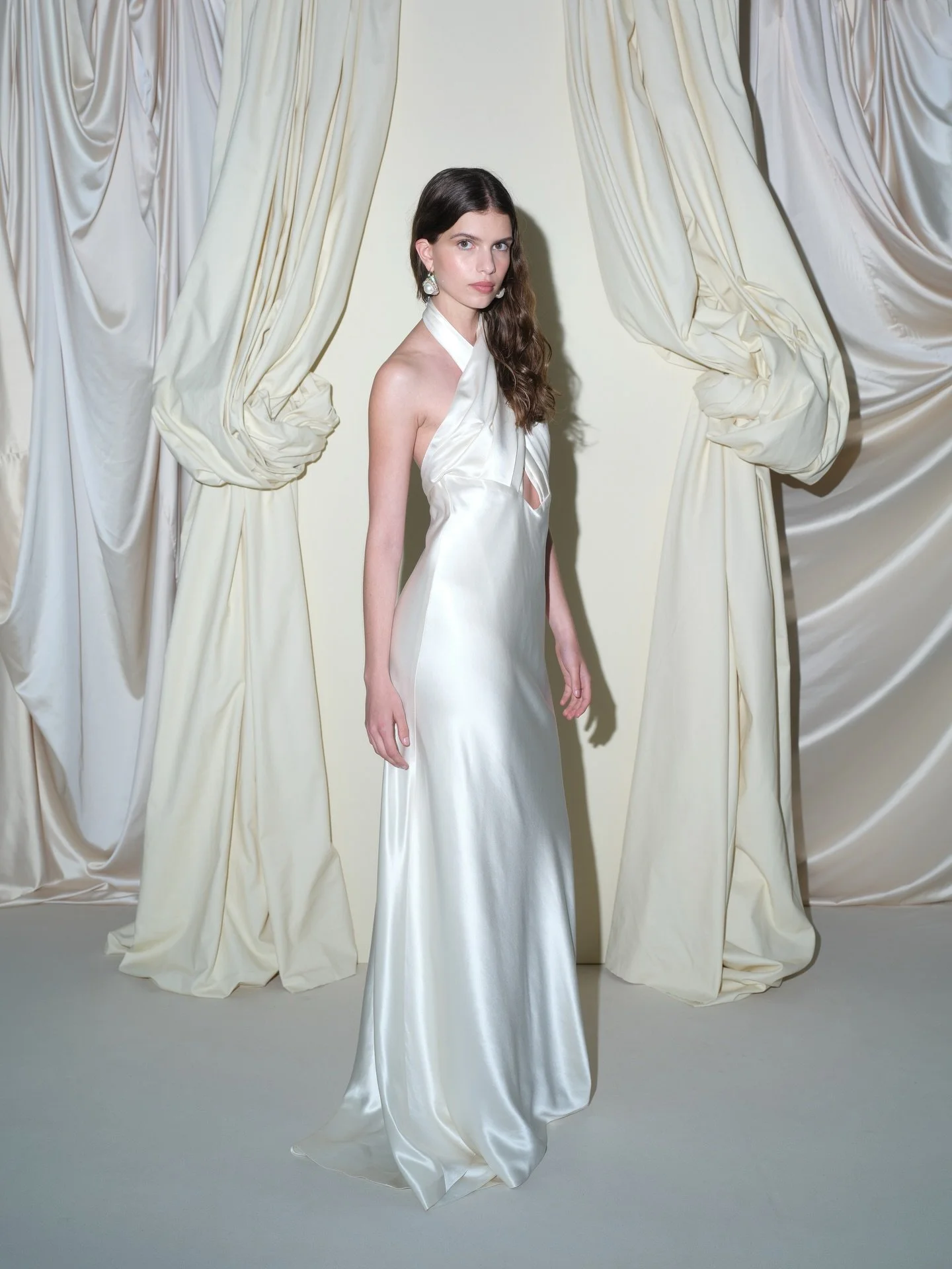 TRUNK SHOW// @preajames_bridal 
Starts 30th January. Book now via the link in our bio and try on the new PARA SIEMPRE collection.
 Our permanent edit of this collection is in store now. 

If your wedding is Sept 2026 or later, you won&rsquo;t want to