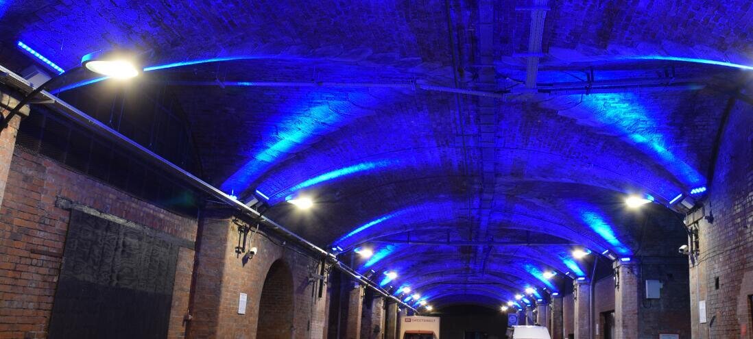 RGBW Color Changing UFO LED High Bay light, 250w, DMX addressable