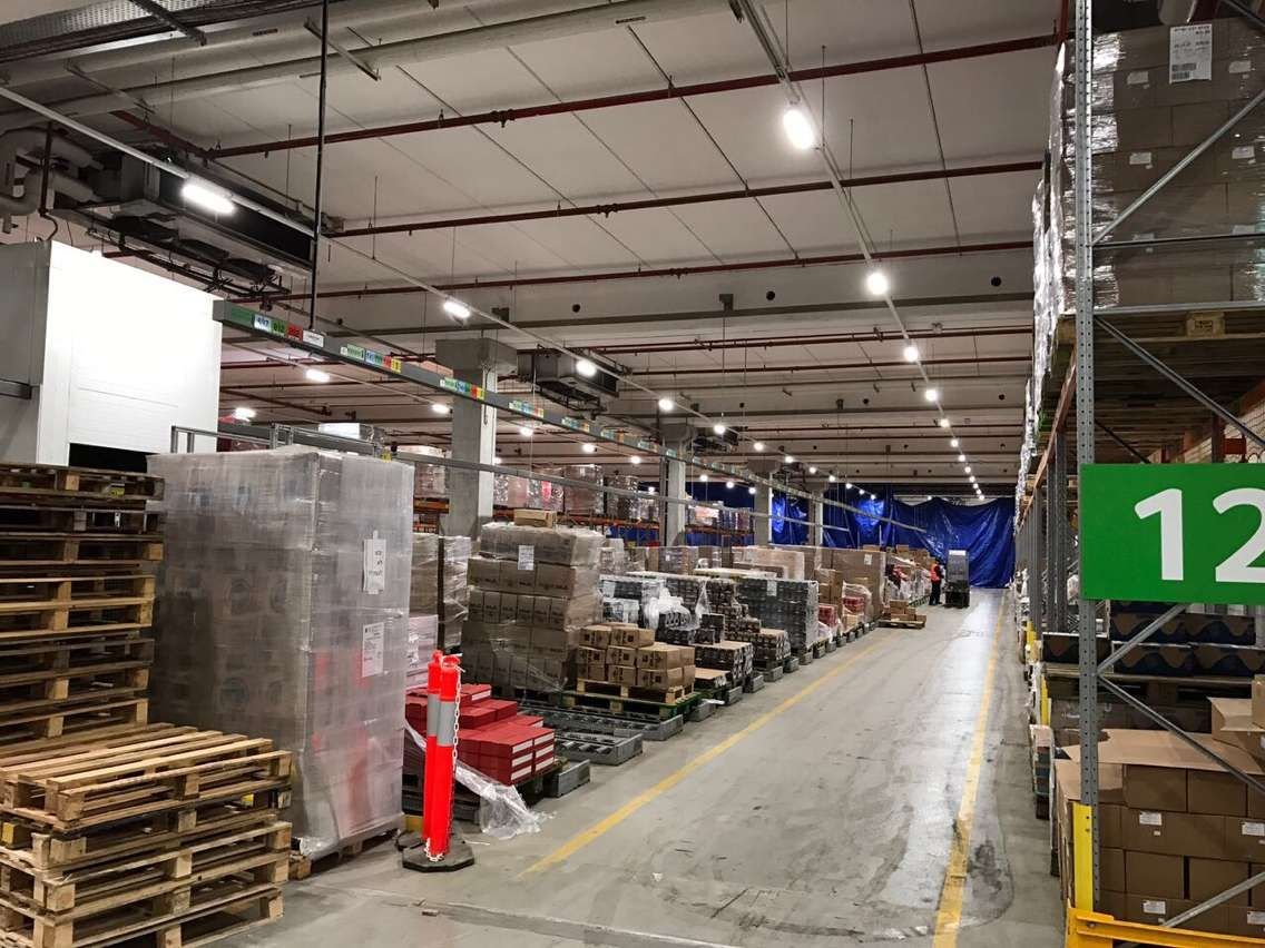 linear highbay2.jpg
