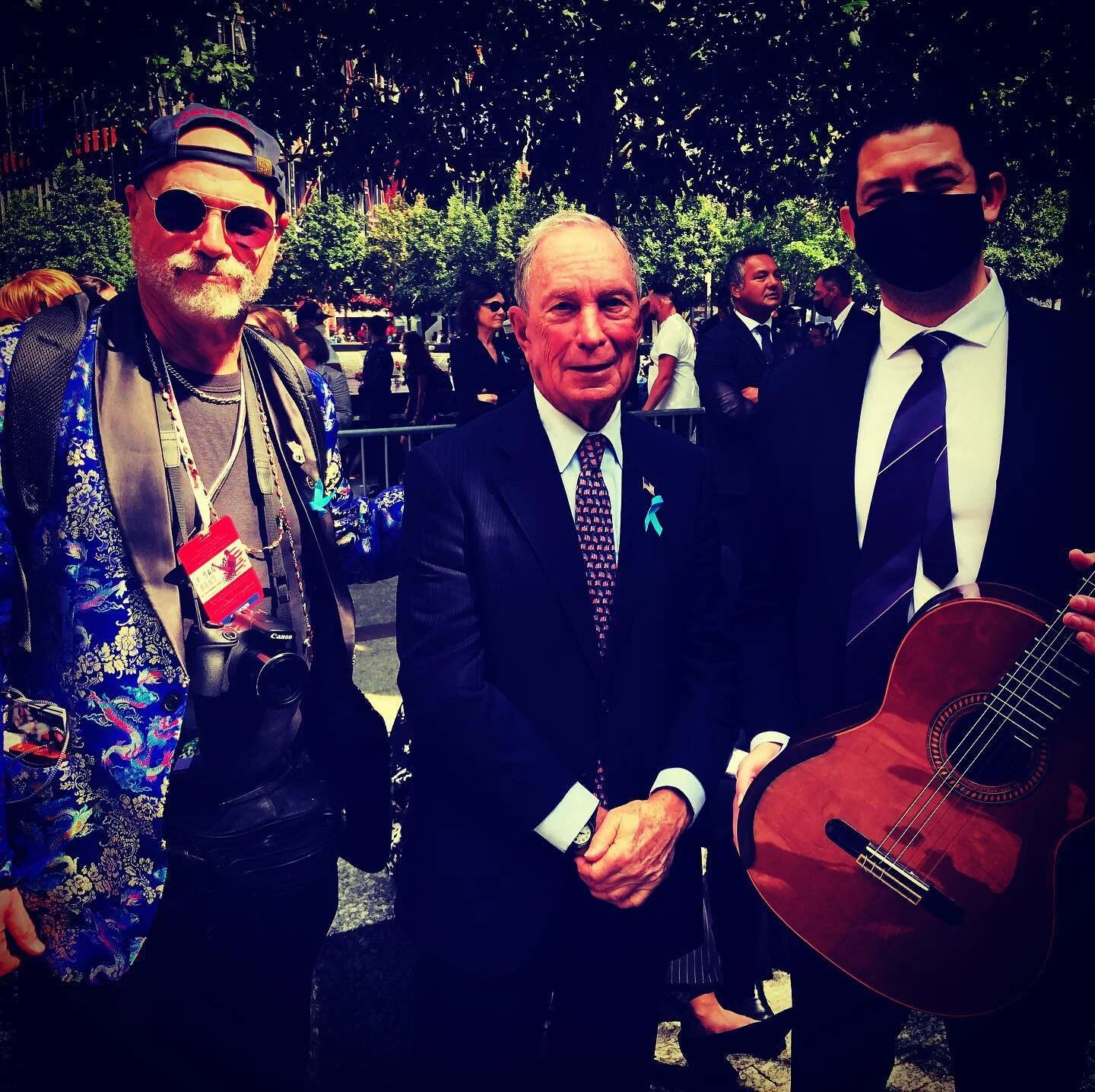 3 Amigos&hellip; 2 are guitar players&hellip;