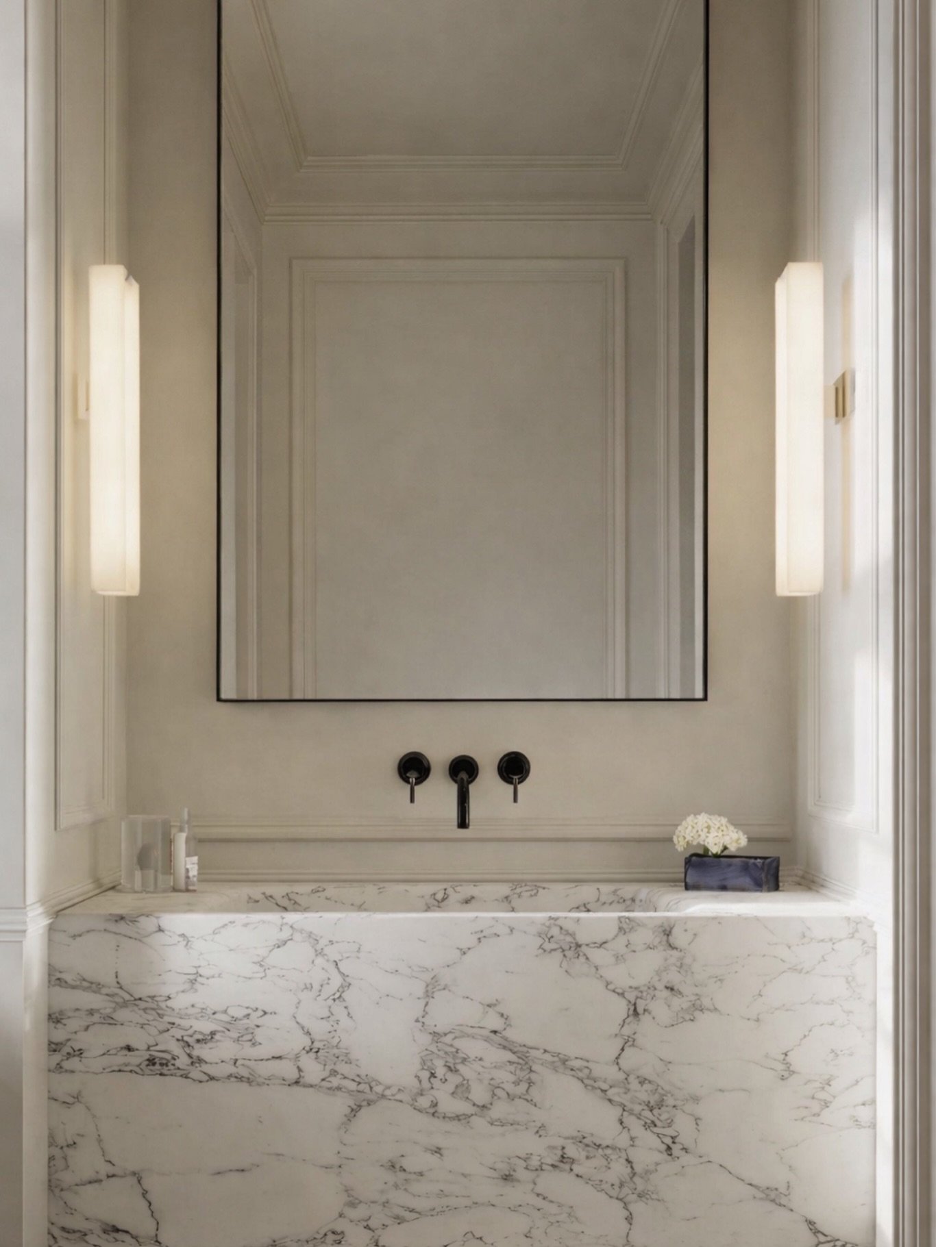 It&rsquo;s about the quiet details in a bathroom that makes a space feel intentional. 

Interior Design: @yeginfill 
For all inquires, link in bio! 
&bull;
&bull;&bull;#bathroomdecor #finditstyleit 
#decorinspiration 
#interiordesignideas 
#interi&ou