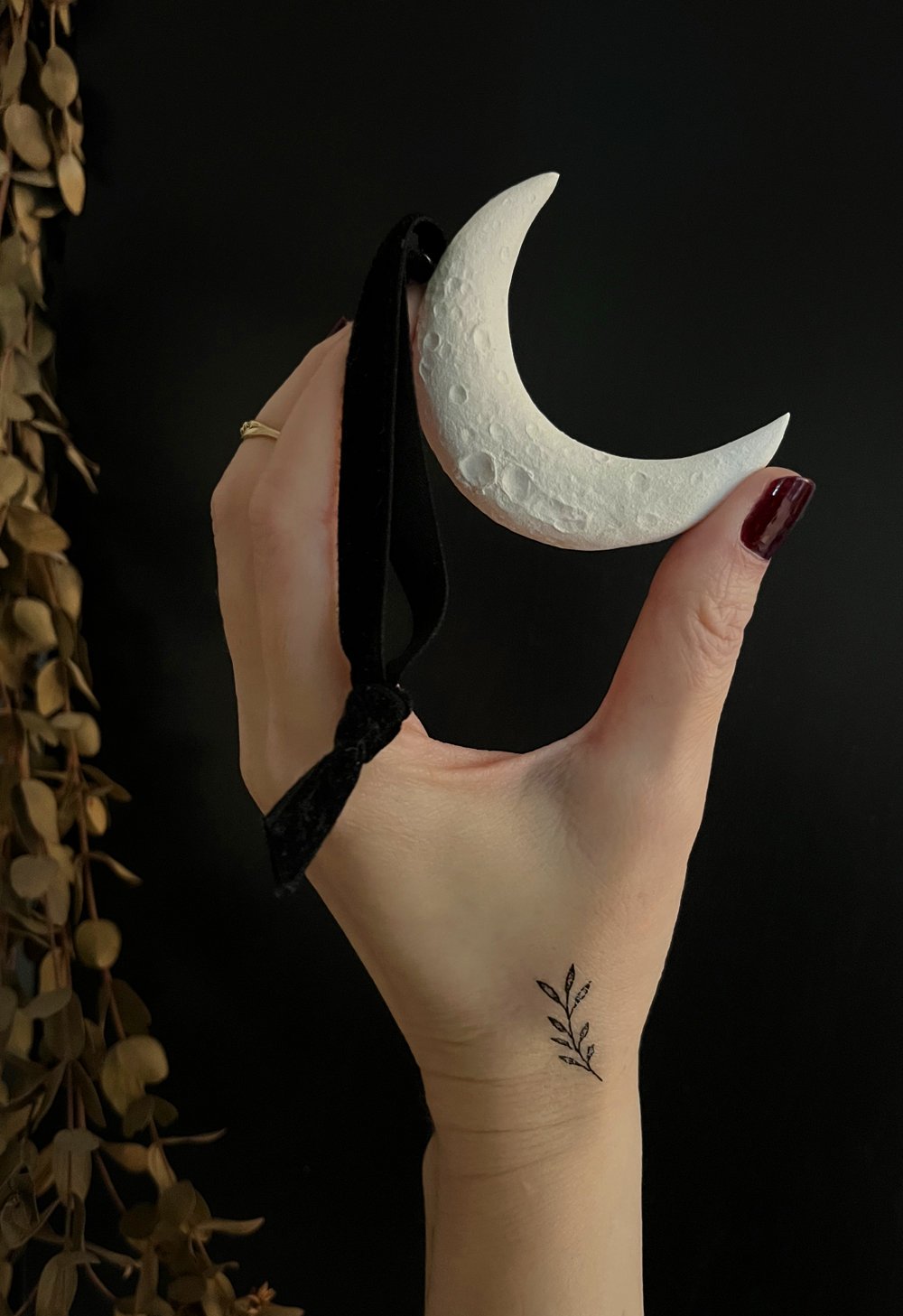 Moon-I-Dark2.jpg