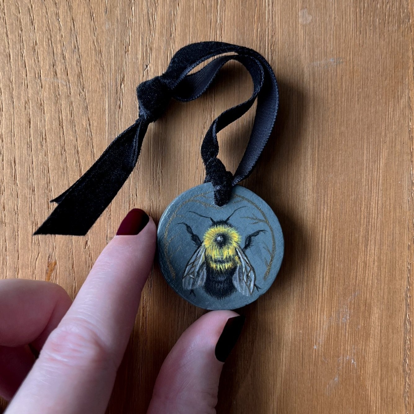 bee2.jpg