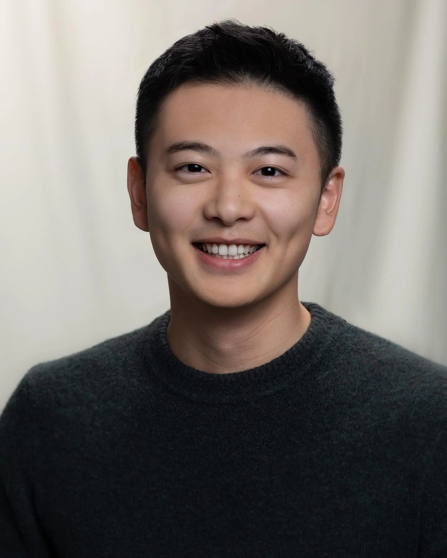 this is Laze Huang
rdheadshots.com
.

#headshots&nbsp;#headshotsla&nbsp;#headshotphotographer&nbsp;#laheadshotphotographer&nbsp;#profoto&nbsp;#light&nbsp;#studiolighting&nbsp;#portrait&nbsp;#corporateheadshots #actor #dancer #studio #actorheadshot #a