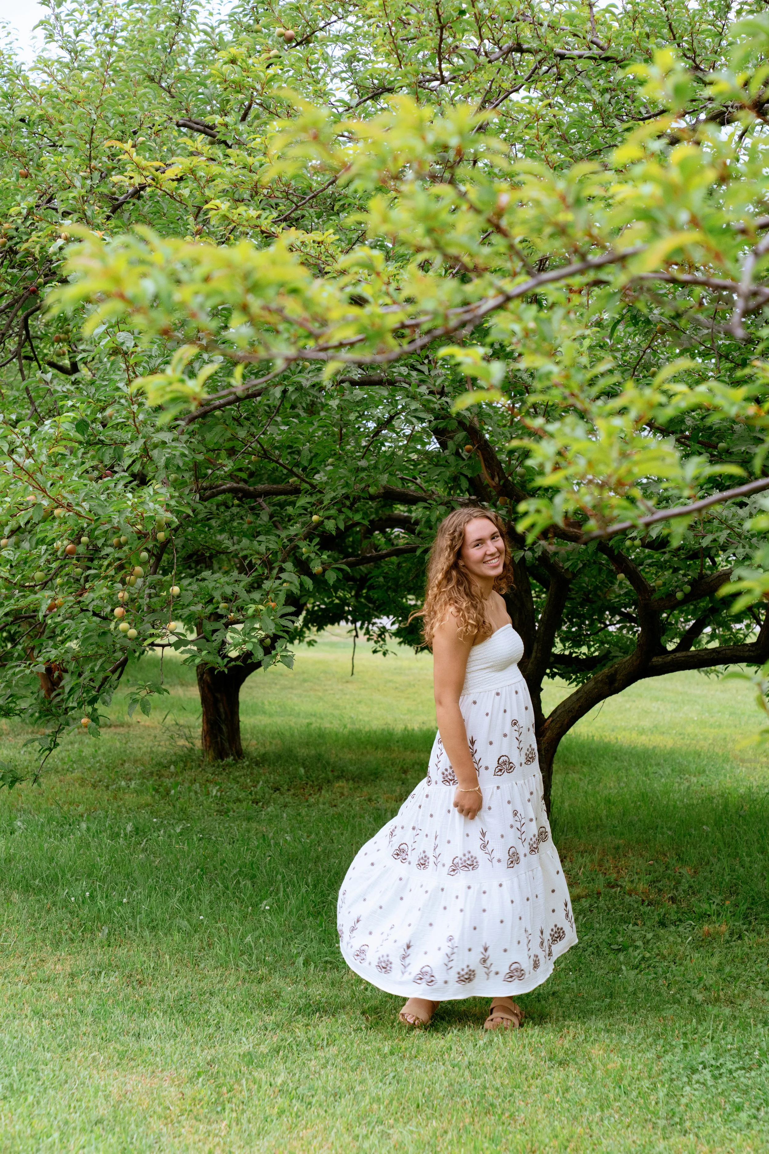 Emily_Kushion_Senior_2026_02389.jpg