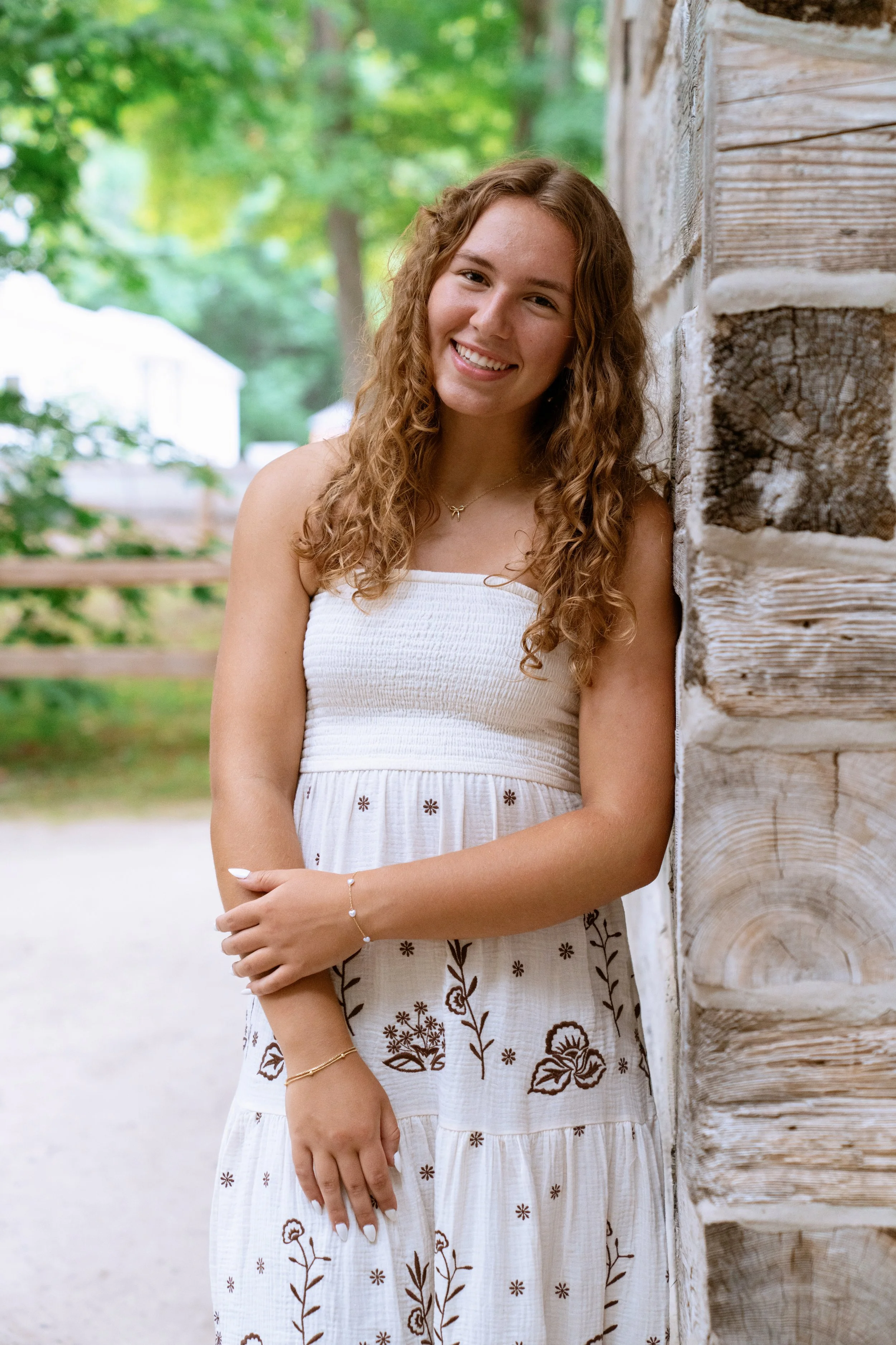 Emily_Kushion_Senior_2026_02609.jpg