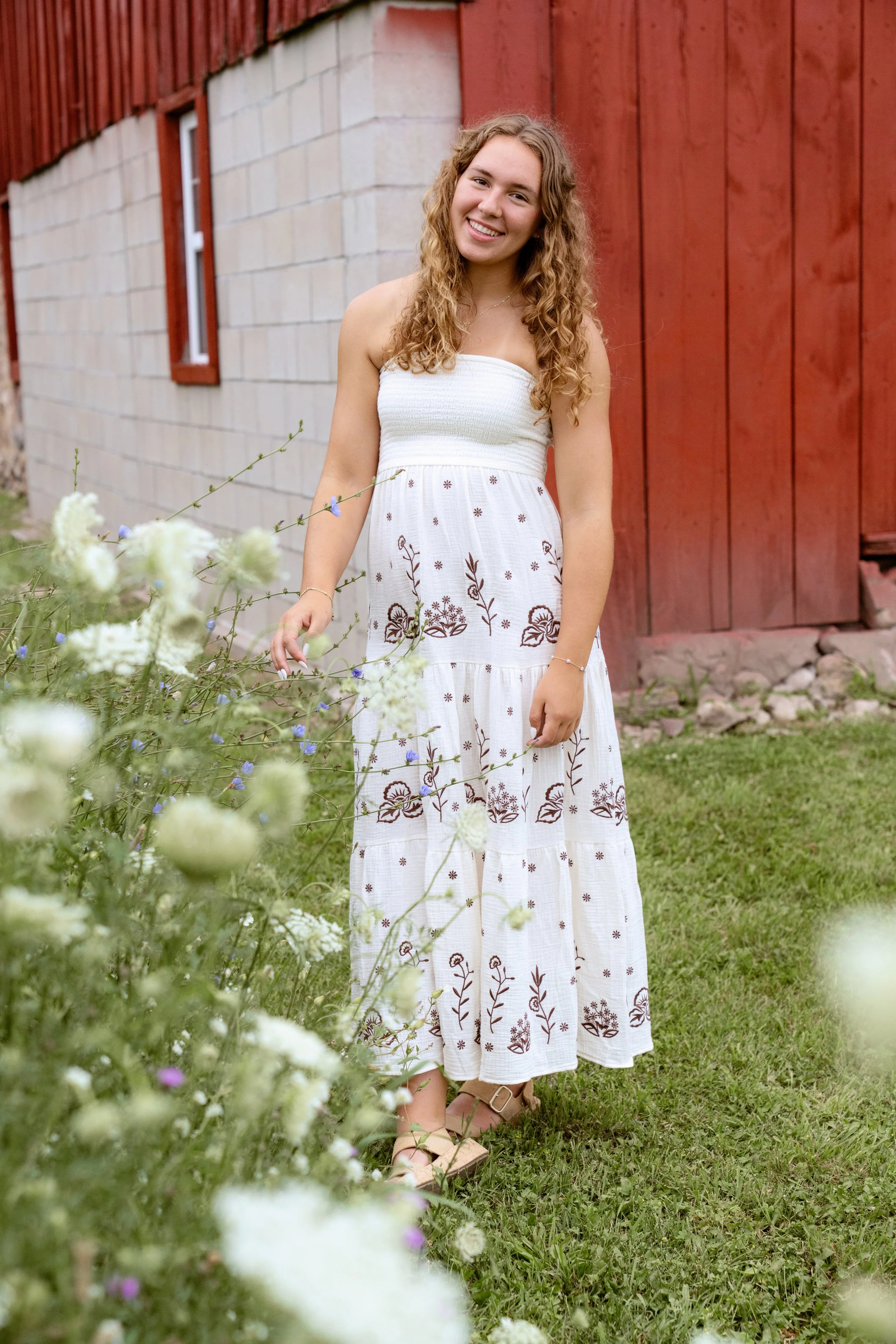 Emily_Kushion_Senior_2026_02455.jpg